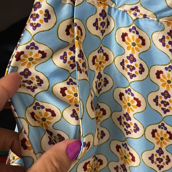 Zara Geometric Satin Shirt & Pants Set. - Picture 7 of 7